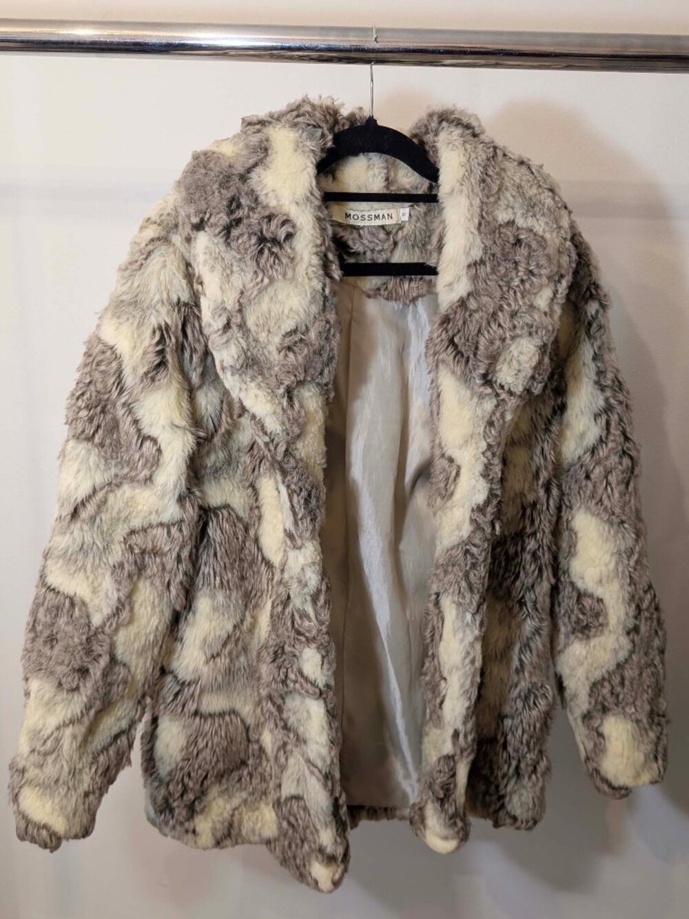 Mossman Luxe Faux Fur Coat – Beige & Grey – Size Small